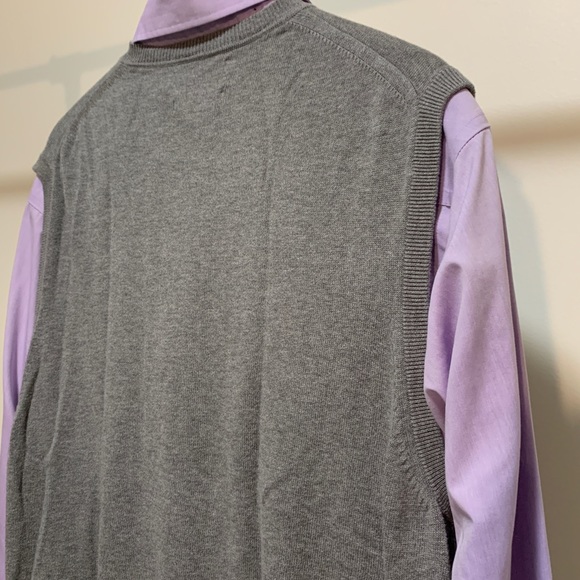 Grey cable knit Sweater Vest - Picture 5 of 11